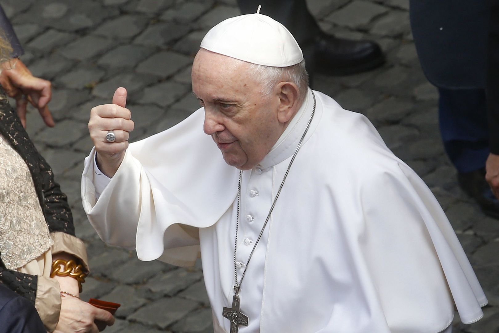 Zaskakująca decyzja papieża Franciszka. Mówi o katastrofie
