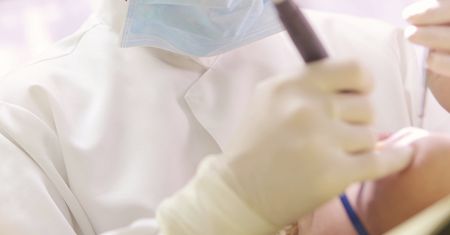 Pacjentki opowiedziały, co działo się w gabinecie. Skazany dentysta wcześniej wróci do zawodu