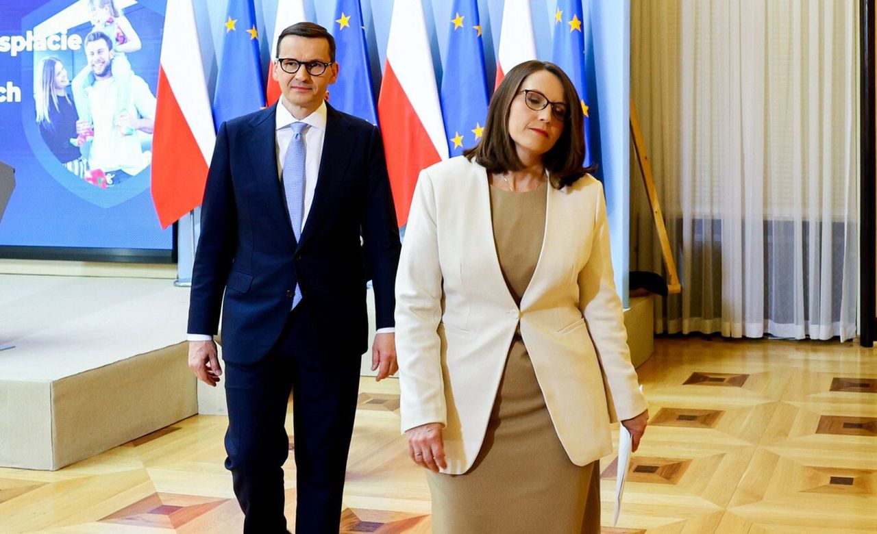 Rząd ostrzega. To, co się teraz dzieje, ma "bezprecedensowy charakter"