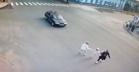 Tragedia w Rosji. Wjechał w kobiety. 4-latka nie żyje
