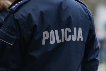 Seniorzy stracili fortuny. Oszustka wydała pieniądze na rzęsy i buty