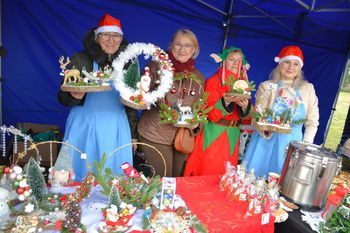 Stary Gostków: Jarmark Bożonarodzeniowy. Świąteczna magia i stoiska