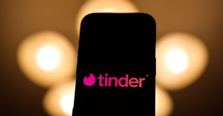 "Stalker z Tindera" wyszedł z aresztu. Kobieta przekazała, co jej powiedział