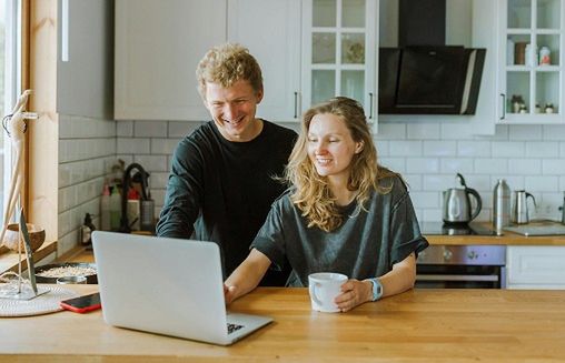 Kupujemy inaczej. Zmienia to generatywna sztuczna inteligencja