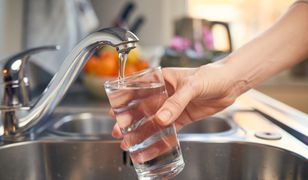 Woda - podstawa każdej diety. Jak walczyć z odwodnieniem?