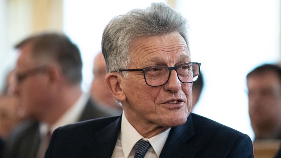 "GW": kulisy nieudanego egzaminu córki Stanisława Piotrowicza