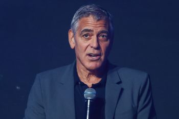 Clooney o zamianie Bidena na Harris. "To był błąd"