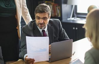 Samotność wyklucza, praca pomaga. Silversi nie chcą znikać z rynku pracy