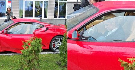 Facet zostawił jej ferrari!