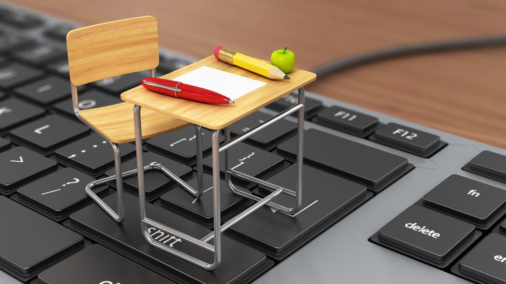 Tablet, laptop, a może urządzenie 2-w-1? Czego potrzebuje nowoczesny student? 1