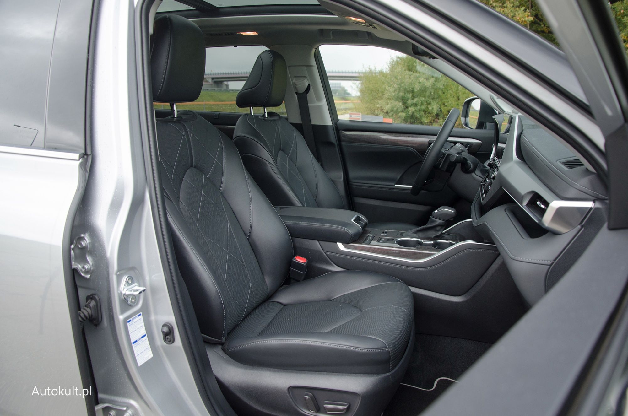 Ford Explorer vs. Toyota Highlander