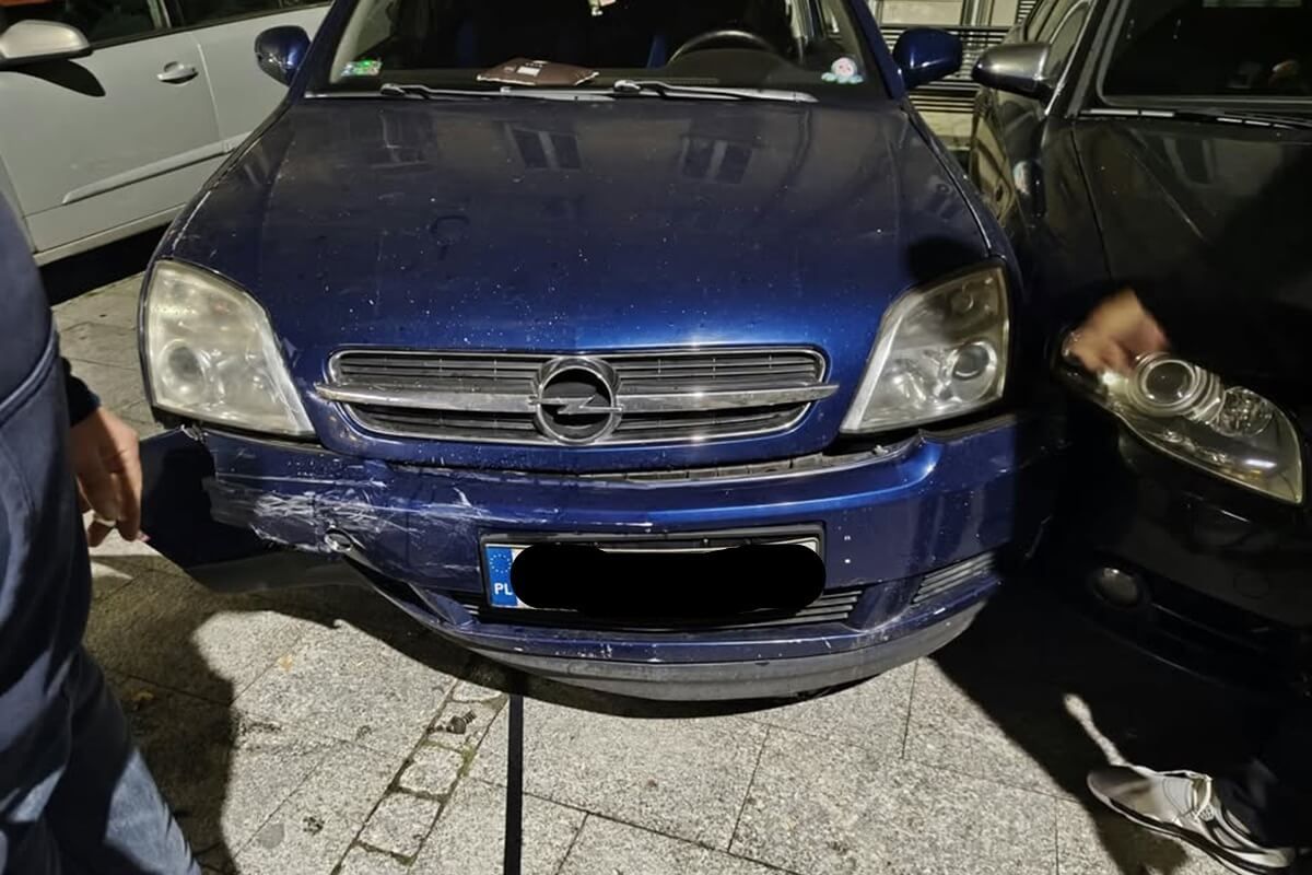 Pijany kierowca peugeota uszkodził 3 auta na ul. 1 Maja w Lublinie