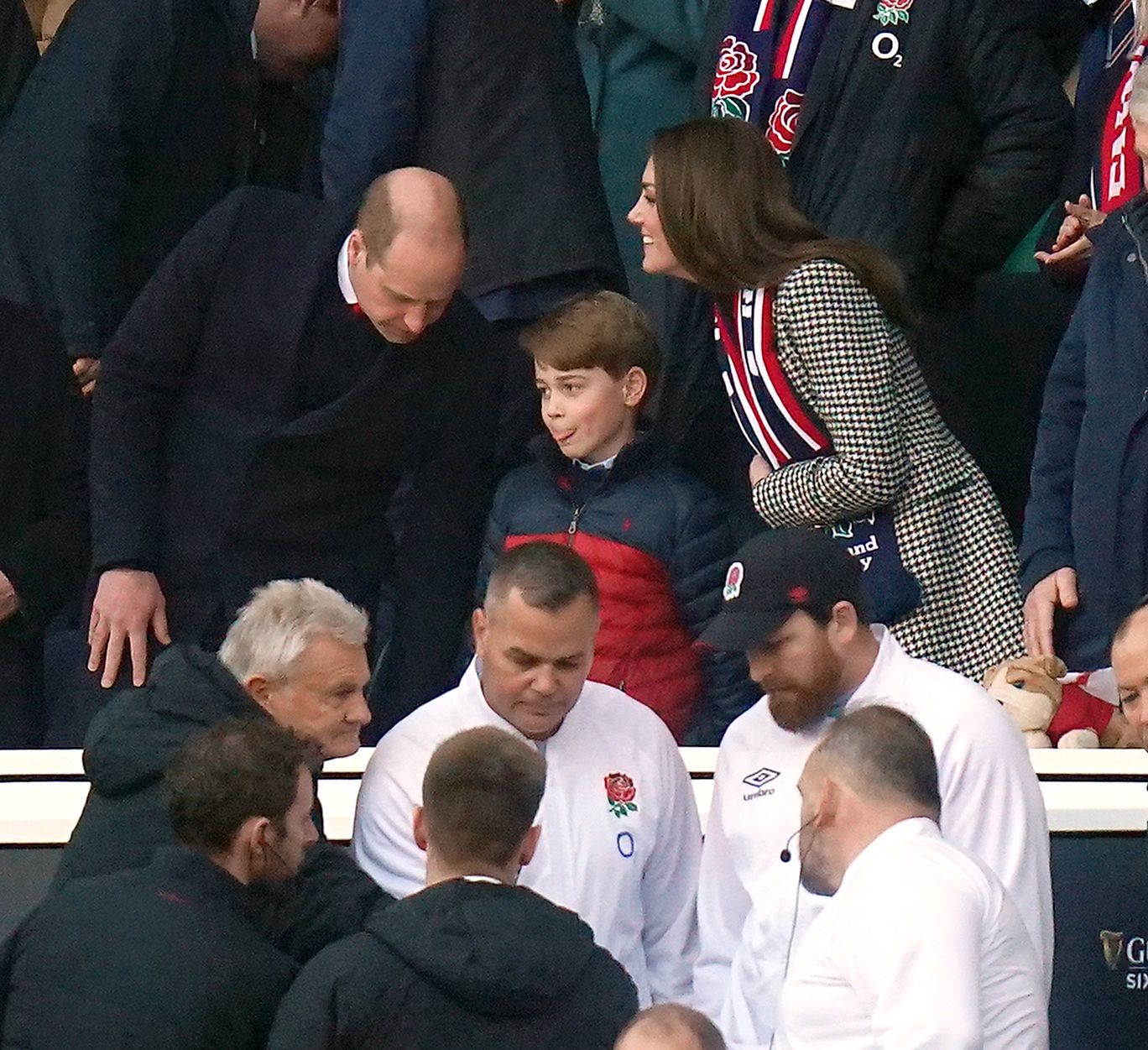 Rodzina królewska na meczu rugby 