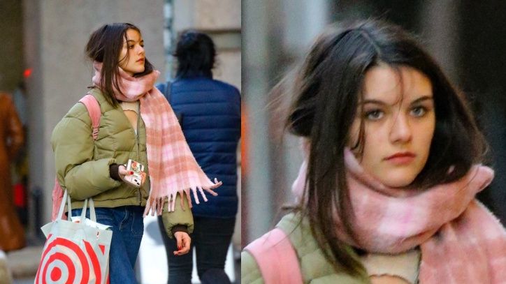 Suri Cruise w puchówce i szaliku wałęsa się po Nowym Jorku