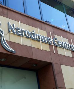 Syn polityka i znawczyni mody w zarządzie państwowej spółki. Do wydania setki milionów złotych