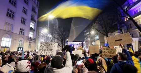 "Dane są dla nas przerażające". Ukraiński polityk zszokowany liczbą młodych Ukraińców w Polsce. A jak jest naprawdę?