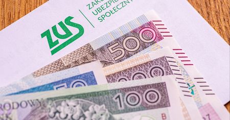 ZUS przelicza emerytury kobiet z tego rocznika. Część dostanie 700 zł