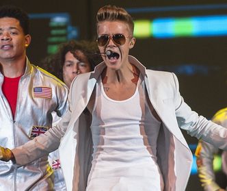 Wymagania koncertowe Biebera: ŻELKI, KARMEL i... INHALATOR!