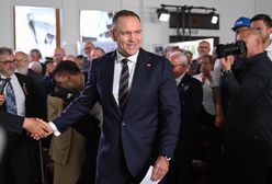 "Jest w tym coś kuriozalnego". Komentował kwestię wizyty Nawrockiego