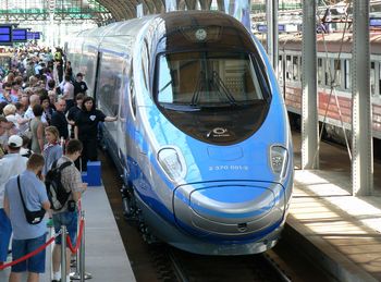 Którędy na pociąg? Czyli co schemat Zintegrowanej Sieci Kolejowej oznacza dla Torunia
