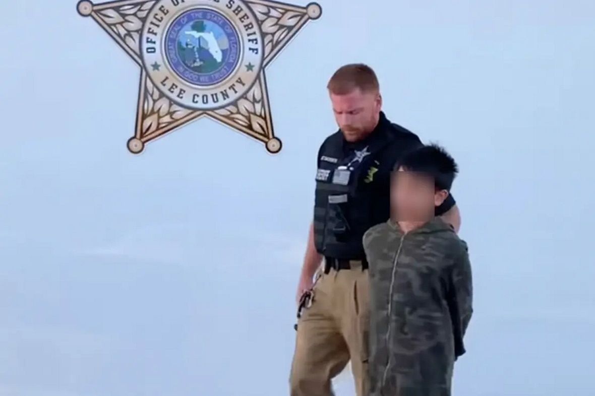 Dziesięciolatek zakuty w kajdanki i aresztowany