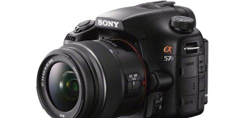 Sony SLT-A57 - większy korpus, wydajniejsza bateria, 12 kl./s