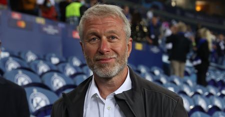 Brytyjczycy pozwą Abramowicza. Pieniądze ze sprzedaży Chelsea mają trafić na Ukrainę