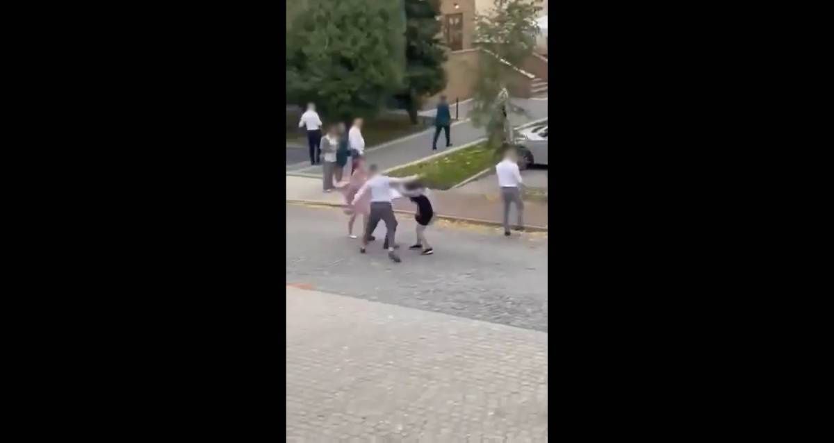 Bójka na weselu w Poniatowej (kadr z nagrania)
