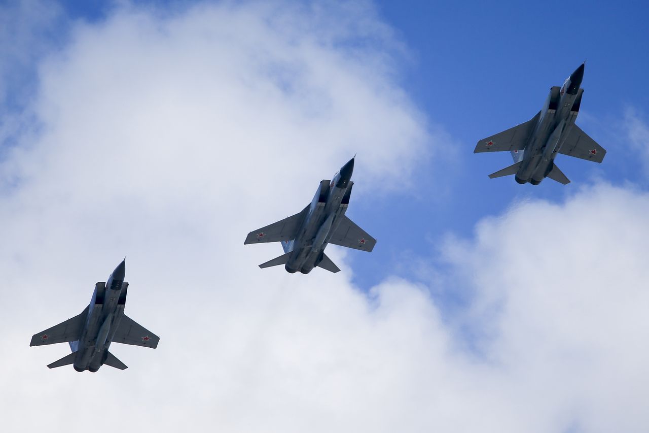 MiG-31 airplanes.