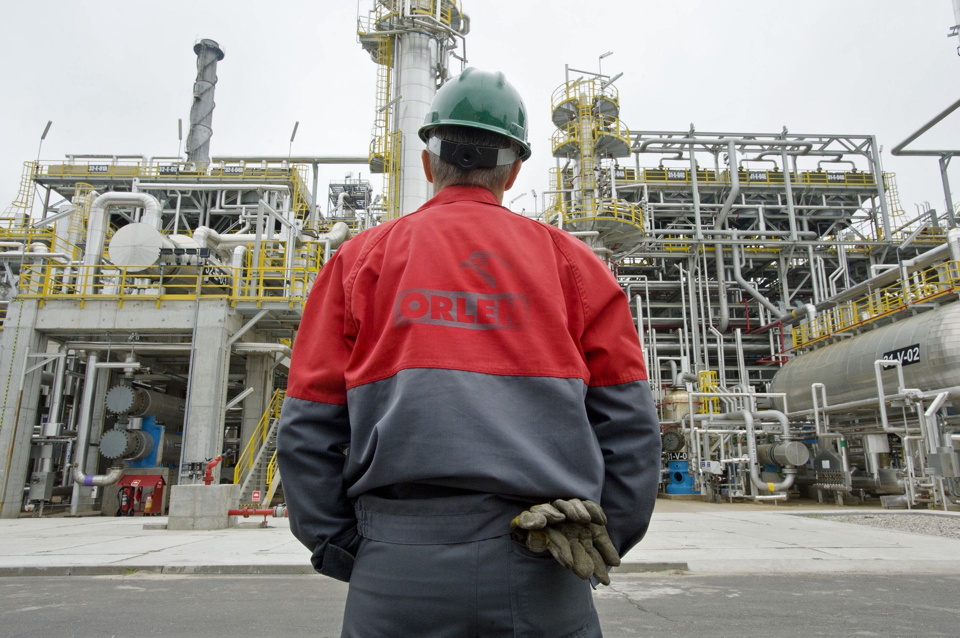 Zakończenie importu ropy z Rosji. Zapytali Polaków o zdanie