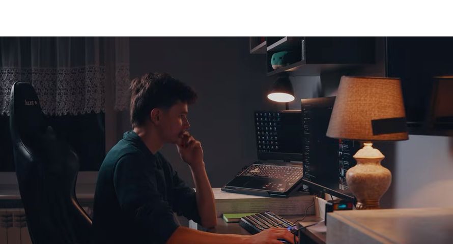 To najmocniejsza kampania o przemocy w internecie, jaką zobaczysz. Zrobili ją nastolatkowie