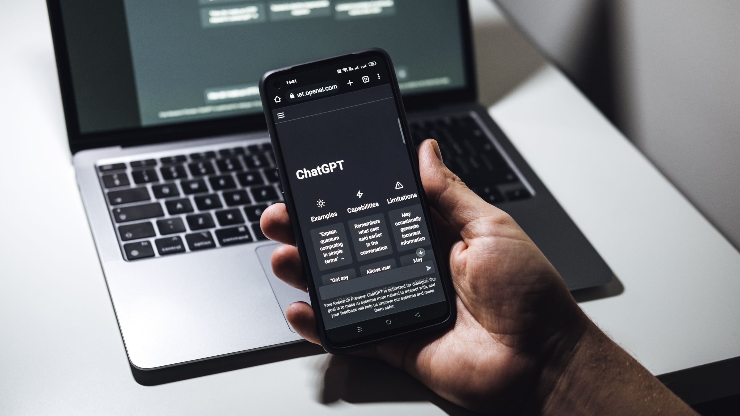 ChatGPT z dostępem do kont bankowych. Co z prywatnością?