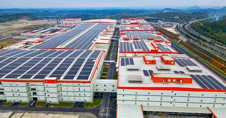 Największy producent akumulatorów trafił na czarną listę Pentagonu
