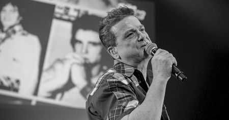 Les McKeown nie żyje. Był wokalistą Bay City Rollers