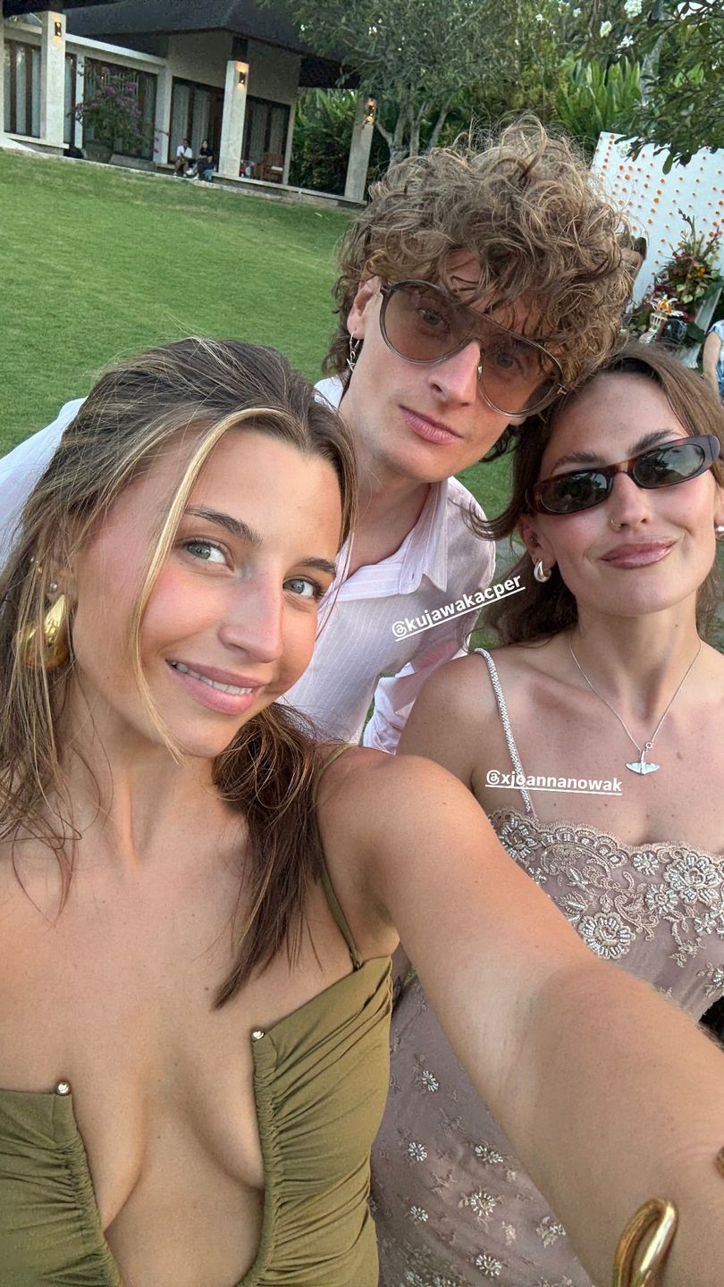 Julia Wieniawa z odważnym dekoltem