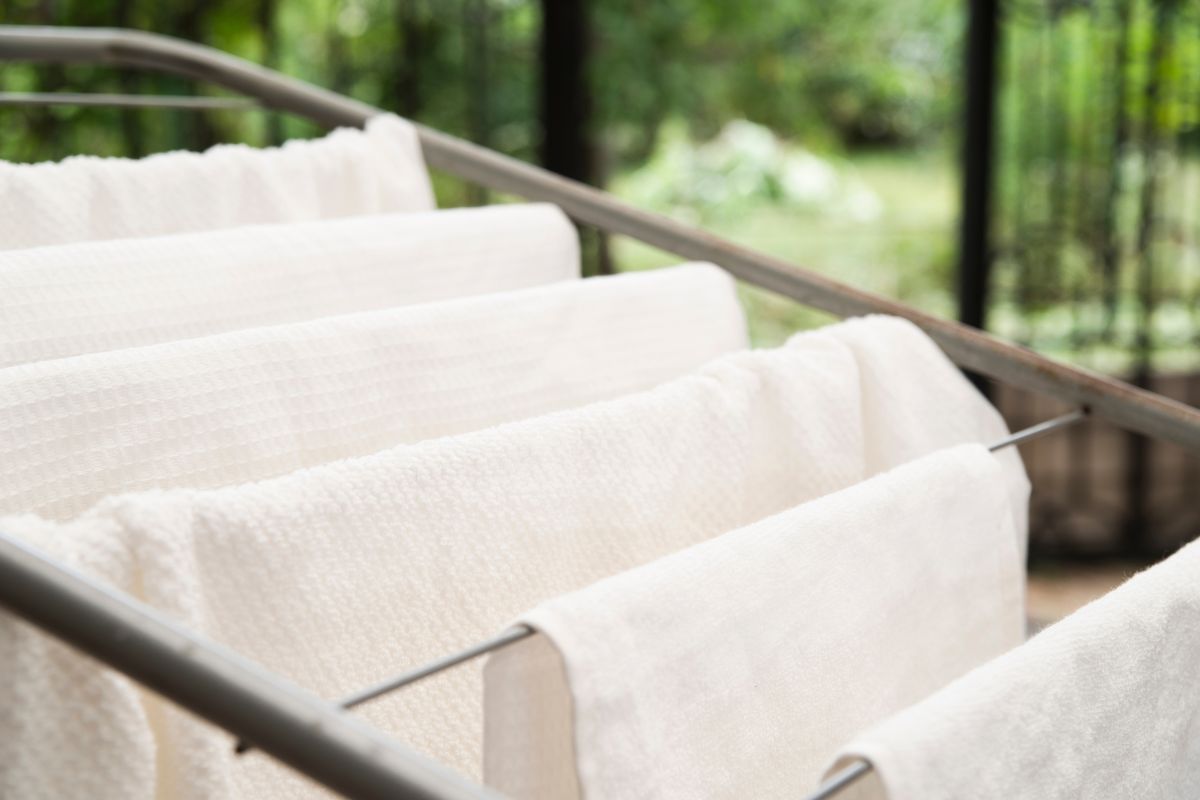 Drying clothes in autumn and winter doesn't have to be a chore.