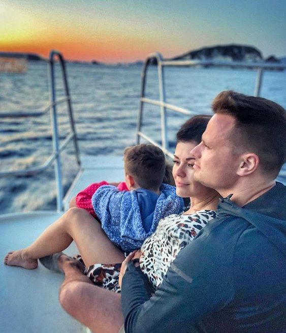 Marcin Hakiel uważa, że rodzice powinni rozmawiać ze swoimi dziećmi o wszystkim.