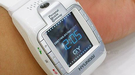 W-100 – zegarkofon firmy Hyundai 1