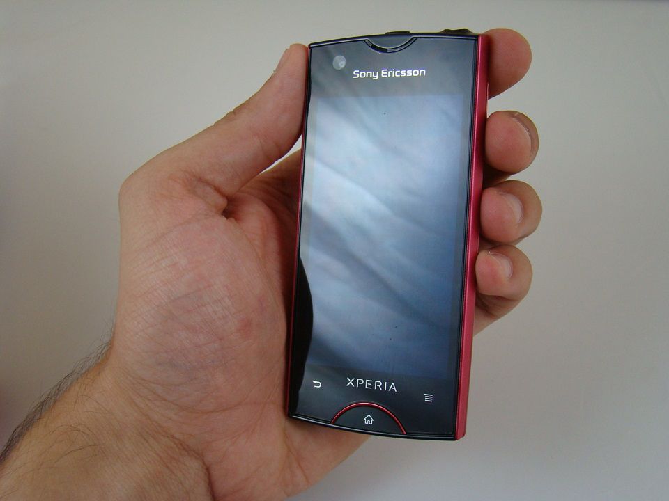 Sony Ericsson Xperia ray - test cz. 1 [sprzęt]