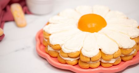 Zamiast klasycznego ciasta robię jadalny kwiatek. Nawet teściowa jest pod wrażeniem