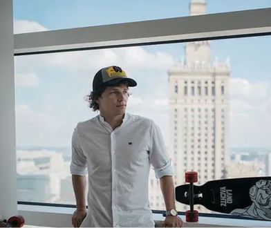 "Epicki flip" na Złotej w Warszawie. Wspólnota zabiera głos