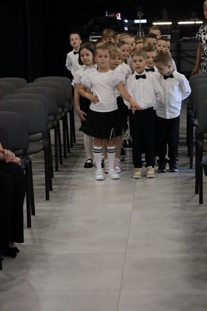 Pożegnanie przedszkolaków w Przedszkolu nr 3 &#34;Słoneczne&#34; w Pleszewie
