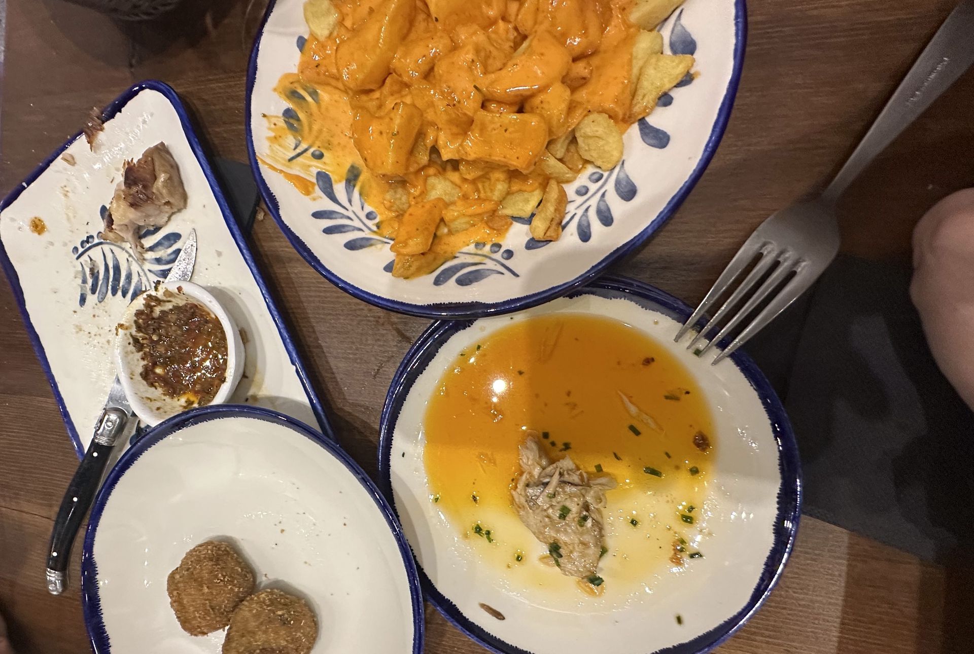 Nie daj się nabrać na patatas bravas. Sprawdziliśmy, gdzie naprawdę warto zjeść w Maladze