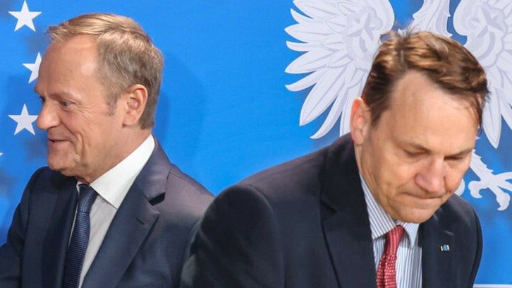 Reprymenda po "popisie"" Budka: poważna rozmowa z Tuskiem