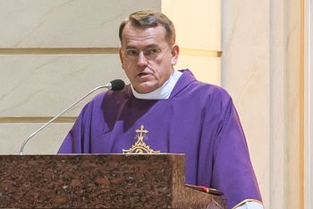 Polski ksiądz wywołał burzę. "Jesteśmy dużo poniżej Żydów"