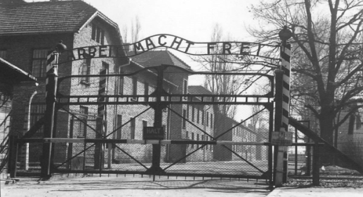 Brama w Auschwitz