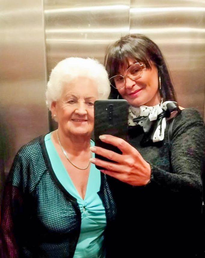 Iwona Pavlović z mamą