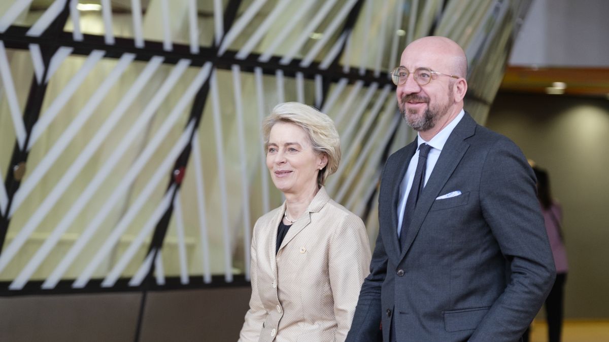 BRUSSELS, BELGIUM - DECEMBER 14: President of the European Commission Ursula von der Leyen (L) and the President of the European Council Charles Michel (R) arrive for the European Union and the Association of Southeast Asian Nations meeting in the Justus Lipsius Atrium, the EU Council headquarter on December 14, 2022 in Brussels, Belgium. EU and ASEAN leaders will meet this Wednesday prior to an EU Summit on Thursday. (Photo by Thierry Monasse/Getty Images)