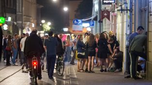 Walka z nocnym hałasem w Krakowie. Burmistrz nocny i city helpersi w gotowości