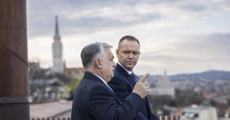 Awantura o notatkę i Orbana. MSZ odpowiada Pałacowi